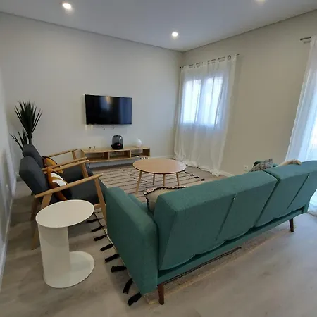 Casa Redes - Walk To * Peniche